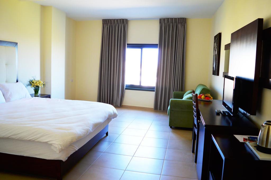 Taybeh Golden Hotel Ραμάλα Εξωτερικό φωτογραφία